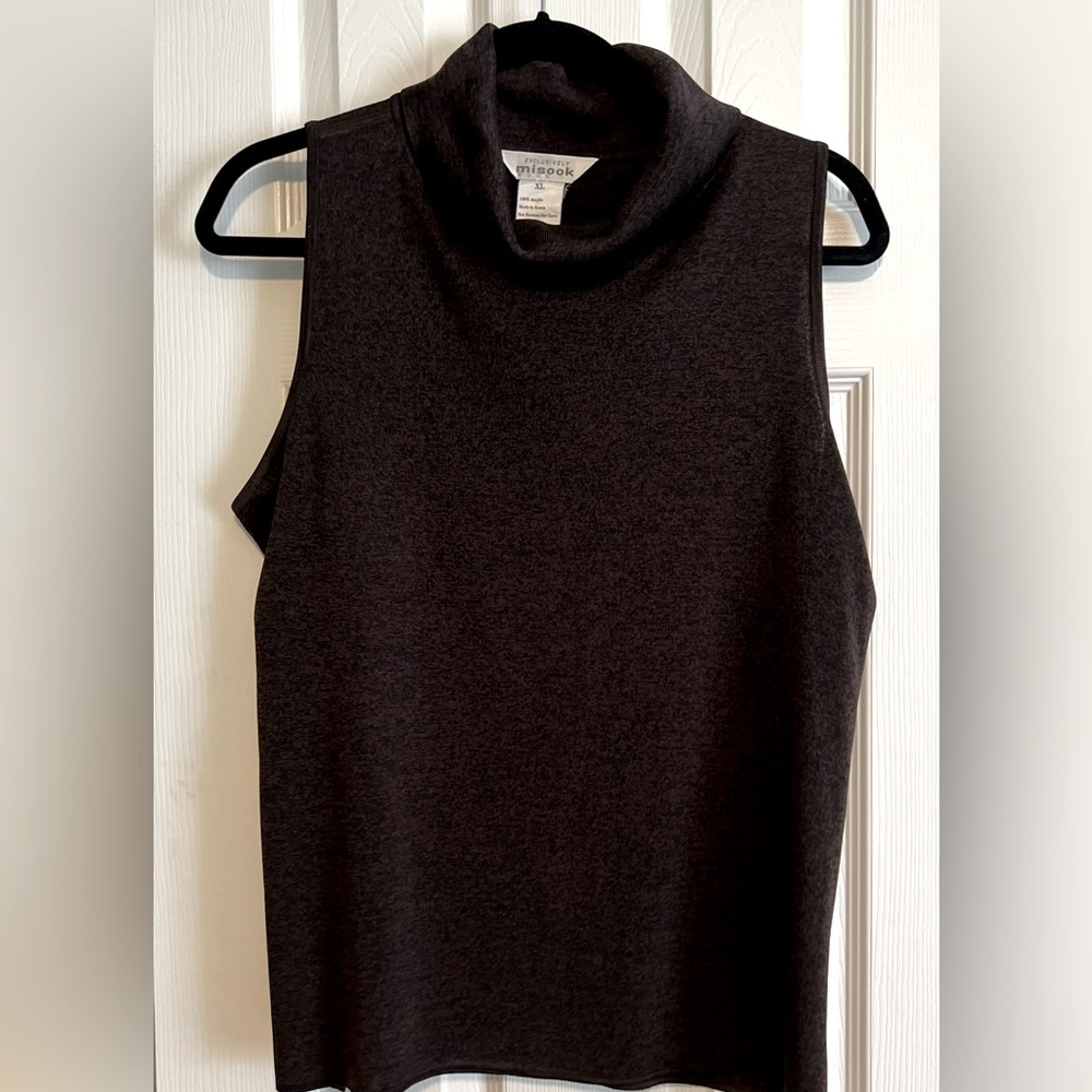 Vintage Misook XL cowl top knit with brown/ black pattern